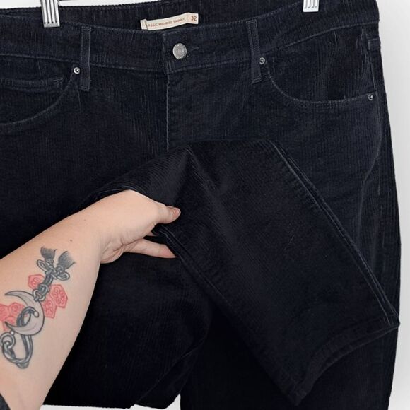 Levi's Classic Mid Rise Skinny Corduroy Jean in Black size 32 - Picture 3 of 8